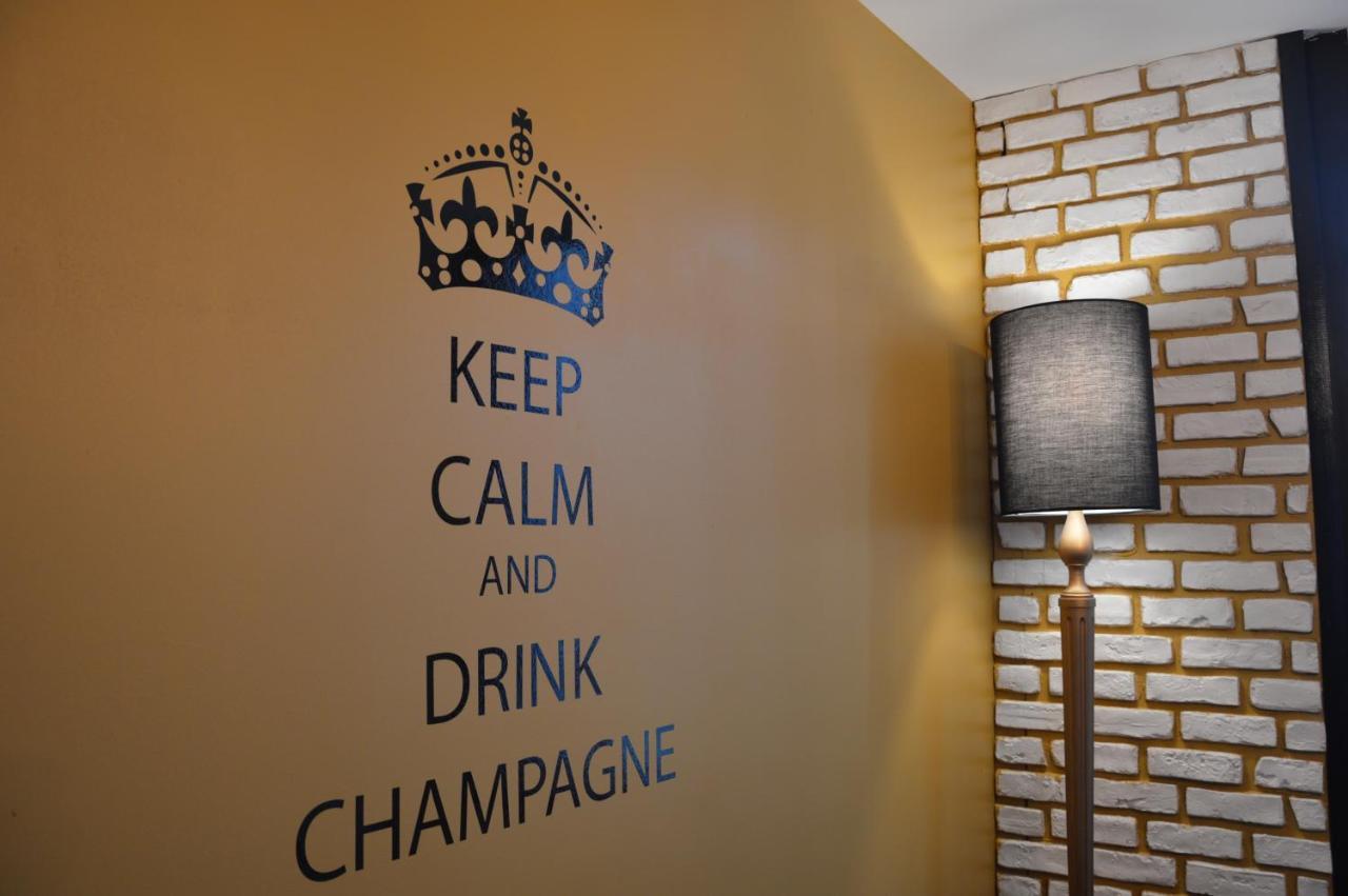 Groom Epernay - Jacuzzi & Champagne Exterior foto